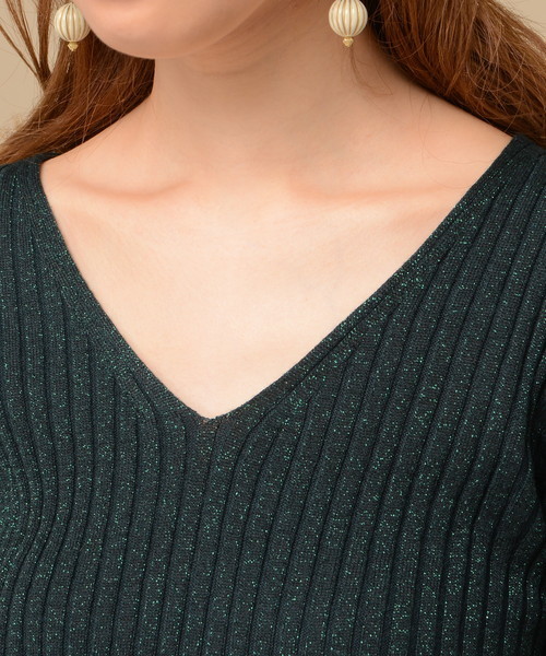 natural couture(ナチュラルクチュール)の「Vネックラメリブニット(ニット/セーター・レディース・グリーン/ブラック/イエロー/ピンク・FREE)」の21枚目の写真