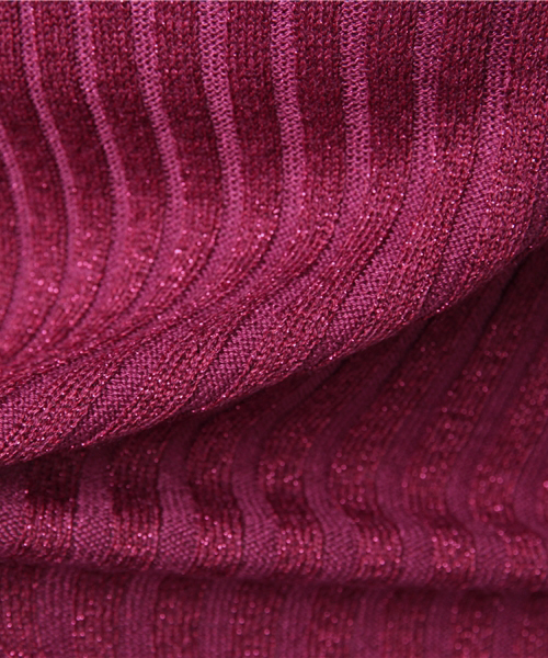 natural couture(ナチュラルクチュール)の「Vネックラメリブニット(ニット/セーター・レディース・グリーン/ブラック/イエロー/ピンク・FREE)」の5枚目の写真