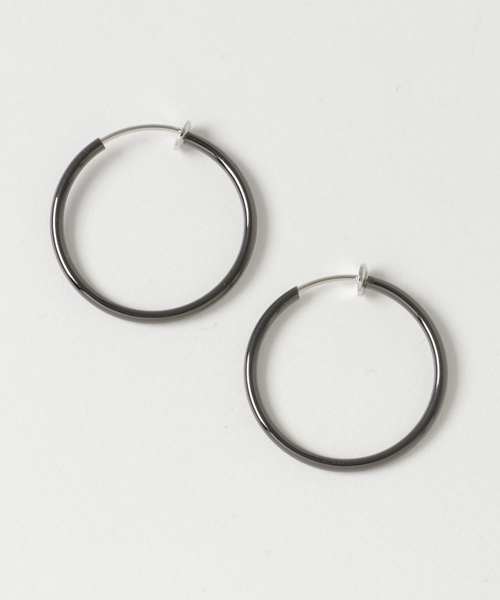 petitcro（プティクロ）の「フープイヤリングＳ（イヤリング・レディース・ブラック/ゴールド/シルバー/ガンメタ/ローズ・ONE SIZE）」の5枚目の写真