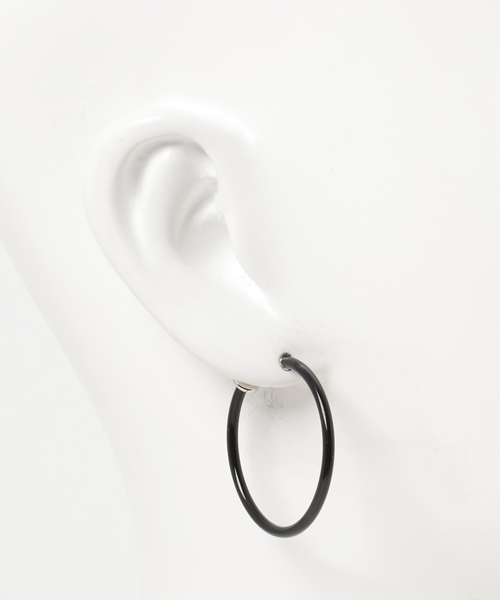 petitcro（プティクロ）の「フープイヤリングＳ（イヤリング・レディース・ブラック/ゴールド/シルバー/ガンメタ/ローズ・ONE SIZE）」の6枚目の写真