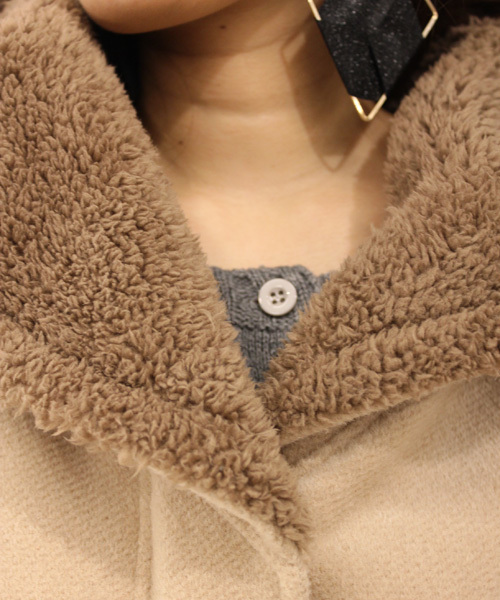 mystic（ミスティック）の「BIGフードボアコート（その他アウター・レディース・ブラック/キャメル/ベージュ・ﾌﾘ-）」の5枚目の写真