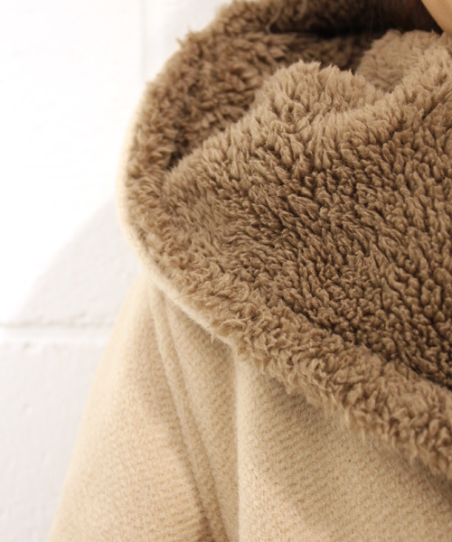 mystic（ミスティック）の「BIGフードボアコート（その他アウター・レディース・ブラック/キャメル/ベージュ・ﾌﾘ-）」の13枚目の写真