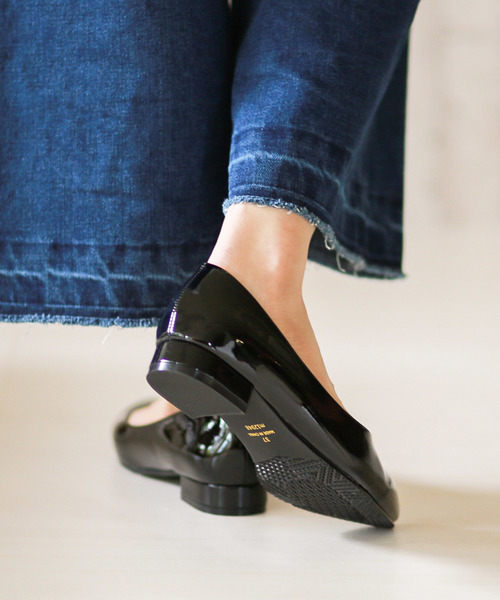 menue（メヌエ）の「ポインテッドトゥ レイン パンプス（パンプス・レディース・レッド/ピンクベージュ/ブラック/ベージュ/グレー/その他/ナチュラル/ブラック系その他/ピンク系その他/シルバー/ホワイト/グレイッシュベージュ/ブラック系その他2/パイソン・34/36/40/41/35/38/39/37）」の15枚目の写真