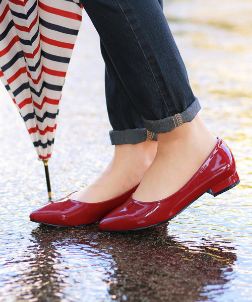 menue（メヌエ）の「ポインテッドトゥ レイン パンプス（パンプス・レディース・レッド/ピンクベージュ/ブラック/ベージュ/グレー/その他/ナチュラル/ブラック系その他/ピンク系その他/シルバー/ホワイト/グレイッシュベージュ/ブラック系その他2/パイソン・34/36/40/41/35/38/39/37）」の22枚目の写真