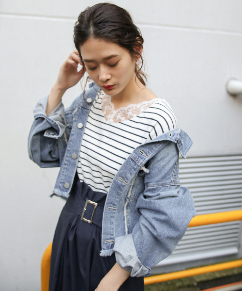 PAGEBOY（ページボーイ）の「【WEB限定】スカラップレーストップス（Tシャツ/カットソー・レディース・ベージュ/ブルー系その他/オフホワイト/ブラック/レッド系その他/ブラック系その他・FREE）」の7枚目の写真