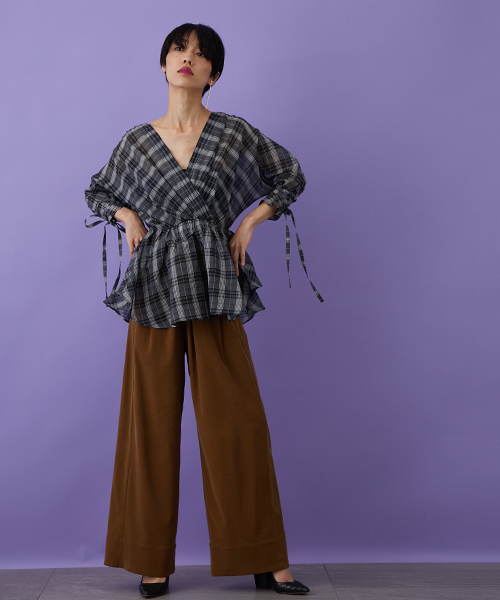 STUDIOUS(ステュディオス)の「【STUDIOUS】フィブリルストレッチハイウエストタックパンツ(その他パンツ・レディース・ブラック/マルチ/キャメル・0/1)」の6枚目の写真
