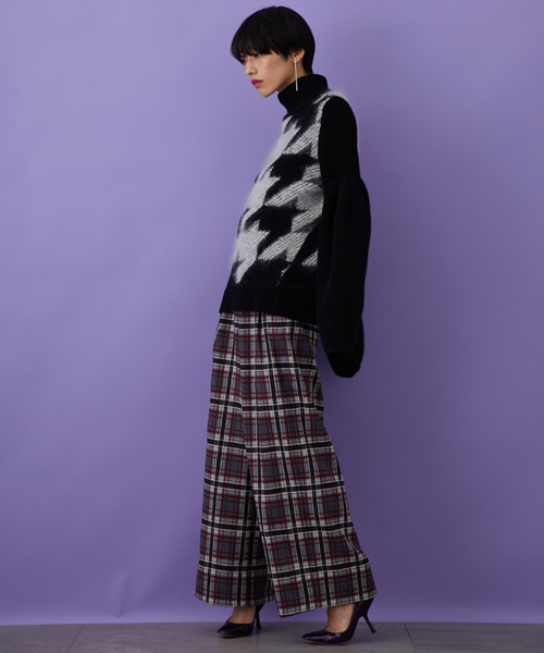 STUDIOUS(ステュディオス)の「【STUDIOUS】フィブリルストレッチハイウエストタックパンツ(その他パンツ・レディース・ブラック/マルチ/キャメル・0/1)」の9枚目の写真