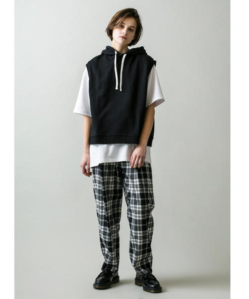 MONKEY TIME(モンキータイム)の「<monkey time> URK CROPPED PO HOODIE/パーカー(ベスト・メンズ・ブラック/ベージュ・M/L)」の5枚目の写真