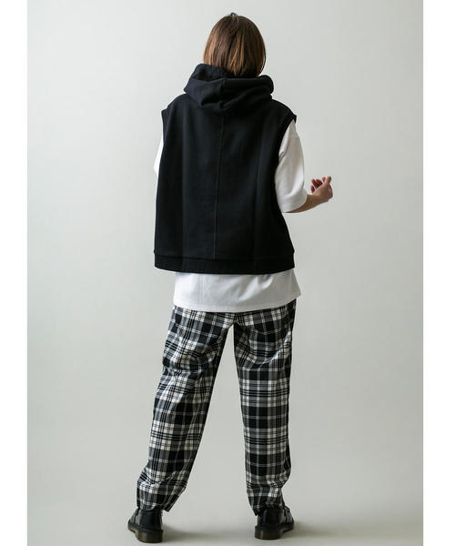 MONKEY TIME(モンキータイム)の「<monkey time> URK CROPPED PO HOODIE/パーカー(ベスト・メンズ・ブラック/ベージュ・M/L)」の7枚目の写真