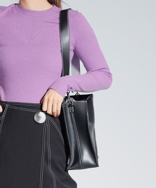 LADYMADE（レディメイド）の「2WAYバイカラーレザーショルダーバッグ（ショルダーバッグ・レディース・ブラック/パープル/アイボリー・FREE）」の6枚目の写真