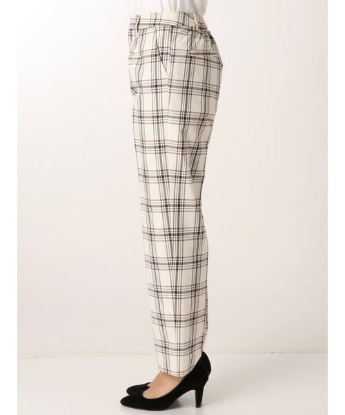 Ungrid(アングリッド)の「チェックテーパードパンツ(その他パンツ・レディース・アイボリー/モカ・SMALL/MEDIUM)」の6枚目の写真