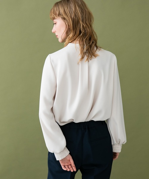 UNITED TOKYO(ユナイテッドトウキョウ)の「ダブルタックボリュームスリーブ ブラウス(シャツ/ブラウス・レディース・アイボリー/ライトグリーン/ピンク/ブラック・0)」の10枚目の写真