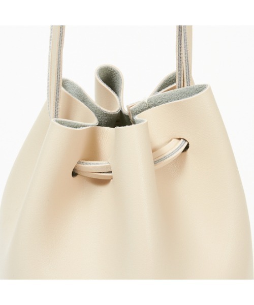 flower（フラワー）の「ヌードレザーバッグ２（ショルダーバッグ・レディース・アイボリー・FREE）」の8枚目の写真