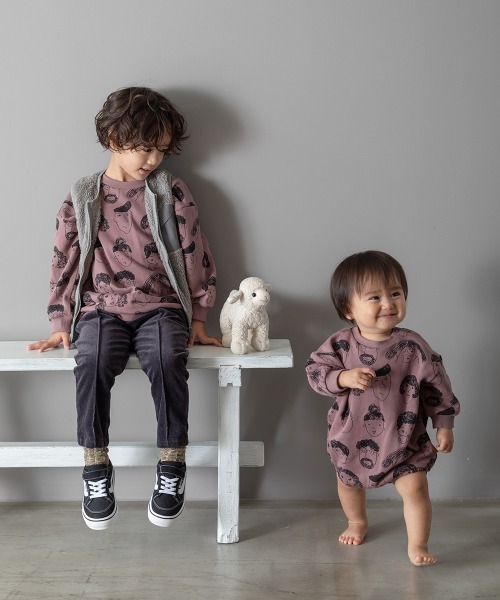 MAKE YOUR DAY(メイクユアデイ)の「いろんな顔総柄裏毛トレーナー■80~140cm(スウェット・キッズ・ベージュ/パープル/カーキ・90/100/110/120/80/130/140)」の10枚目の写真