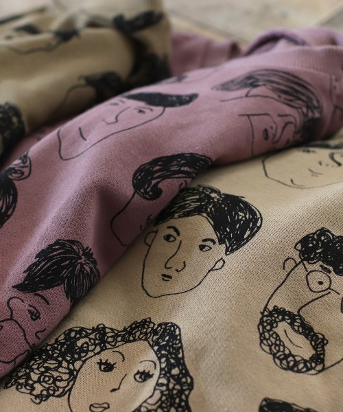 MAKE YOUR DAY(メイクユアデイ)の「いろんな顔総柄裏毛トレーナー■80~140cm(スウェット・キッズ・ベージュ/パープル/カーキ・90/100/110/120/80/130/140)」の21枚目の写真