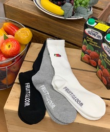 FRUIT OF THE LOOM（フルーツオブザルーム）の「クルー丈底パイル刺繍 / クルー丈ソックス / リーズナブル / 3足セット / モノトーン / シンプル（ソックス/靴下・レディース）」