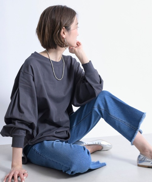 DouDou（ドゥドゥ）の「袖タックボリュームT（Tシャツ/カットソー・レディース・チャコールグレー/オフホワイト/ライトグレー・FREE）」の14枚目の写真