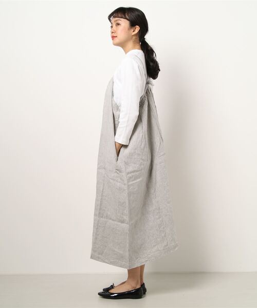 Samansa Mos2(サマンサ モスモス)の「【Slowlinen】キャミワンピース(ワンピース・レディース・ブラック/ブルー/レッド/チャコール・フリ-)」の5枚目の写真