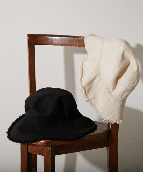 Chico(チコ)の「【新色追加】キャンバスフリンジバケットハット(ハット・レディース・ブラック/ライトベージュ/ホワイト/ブラウン・FREE)」の9枚目の写真