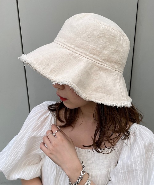 Chico(チコ)の「【新色追加】キャンバスフリンジバケットハット(ハット・レディース・ブラック/ライトベージュ/ホワイト/ブラウン・FREE)」の13枚目の写真