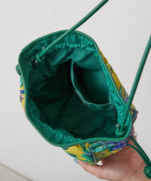 【美品】ear PAPILLONNER 金魚鉢巾着ショルダーバッグ　ミニバッグ 美品】ear PAPILLONNER 金魚鉢巾着ショルダーバッグ ミニバッグ