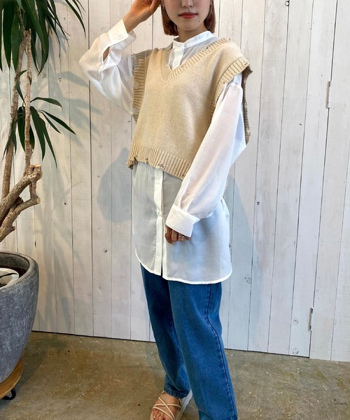 SPINNS(スピンズ)の「ダメージデザインショート丈ベスト(ベスト・レディース・ダークブルー/ライトベージュ/ブラック・ONESIZE)」の19枚目の写真