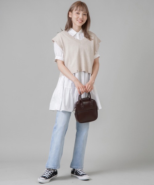 SPINNS(スピンズ)の「ダメージデザインショート丈ベスト(ベスト・レディース・ダークブルー/ライトベージュ/ブラック・ONESIZE)」の22枚目の写真