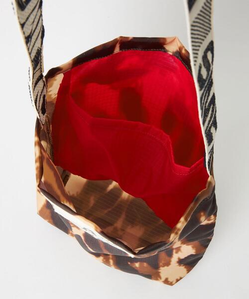 SOMETHING(サムシング)の「<SOMETHING(サムシング)> レオパード ボディ ポーチ ショルダー バッグ(ショルダーバッグ・レディース・その他1・FREE)」の7枚目の写真