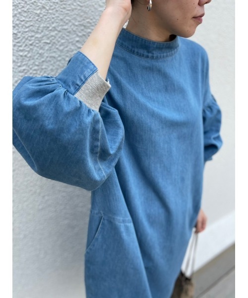 BEARDSLEY（ビアズリー）の「袖パフデニムワンピース（ワンピース・レディース・ブルー・FREE）」の6枚目の写真
