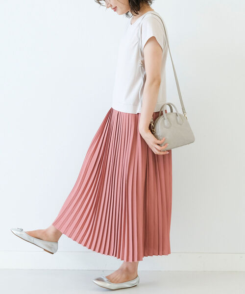 B:MING by BEAMS（ビーミングバイビームス）の「B:MING by BEAMS / 2WAY プリーツ ワンピース（ワンピース・レディース・ブラック/ベージュ/オフホワイト・ONE SIZE）」の17枚目の写真