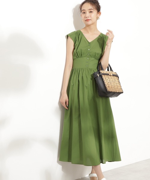 N.（N. Natural Beauty Basic）（エヌエヌナチュラルビューティーベーシック）の「Vネックギャザーワンピース（ワンピース・レディース・ブラック/ブラウン/グリーン/ブルー系その他・SMALL/MEDIUM）」の3枚目の写真