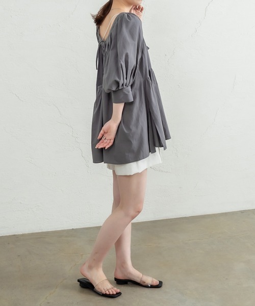 mystic(ミスティック)の「スクエアパフチュニック(シャツ/ブラウス・レディース・オフホワイト/チャコールグレー/バーガンディー・FREE)」の13枚目の写真