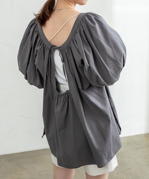 mystic(ミスティック)の「スクエアパフチュニック(シャツ/ブラウス・レディース・オフホワイト/チャコールグレー/バーガンディー・FREE)」の17枚目の写真