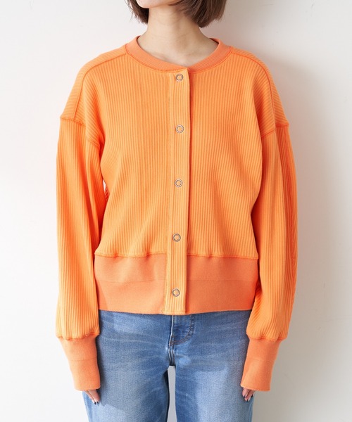 CIAOPANIC TYPY(チャオパニックティピー)の「ヘビーウェイトリブショートカーディガン(カーディガン/ボレロ・レディース・チャコールグレー/オフホワイト/オレンジ・ONE SIZE)」の5枚目の写真