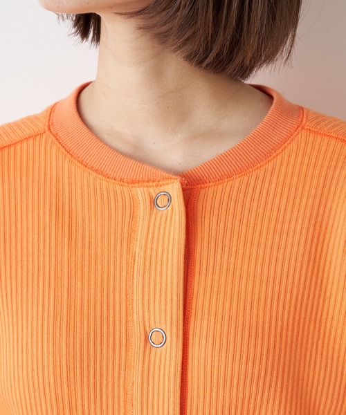 CIAOPANIC TYPY(チャオパニックティピー)の「ヘビーウェイトリブショートカーディガン(カーディガン/ボレロ・レディース・チャコールグレー/オフホワイト/オレンジ・ONE SIZE)」の9枚目の写真