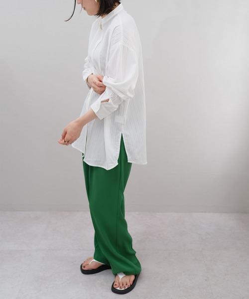 ANDJ(アンドジェイ)の「ピンタックブザムバンドカラーシャツ(シャツ/ブラウス・レディース・オフホワイト/ブルーグレー・M)」の15枚目の写真