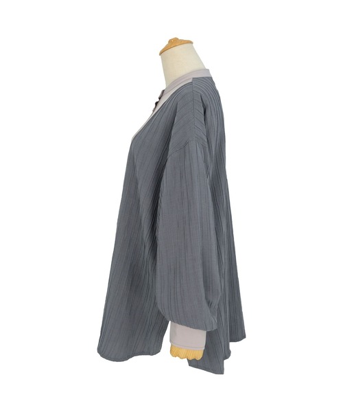 ANDJ（アンドジェイ）の「ピンタックブザムバンドカラーシャツ