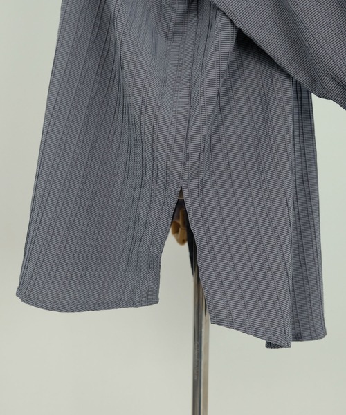 ANDJ（アンドジェイ）の「ピンタックブザムバンドカラーシャツ