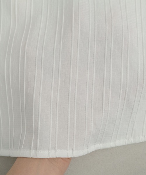 ANDJ(アンドジェイ)の「ピンタックブザムバンドカラーシャツ(シャツ/ブラウス・レディース・オフホワイト/ブルーグレー・M)」の14枚目の写真