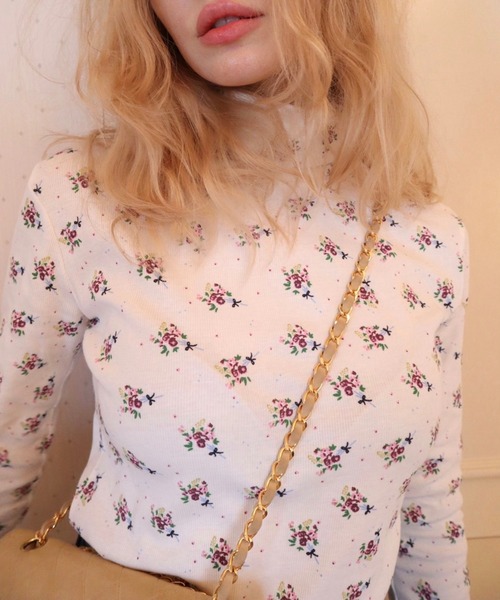 epine（エピヌ）の「epine label rib cotton high neck flower（T 