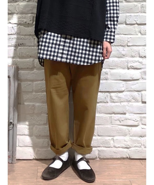 Samansa Mos2（サマンサ モスモス）の「ツイルテーパードパンツ（その他パンツ・レディース・ベージュ/チャコール/グリーン/ブラウン・MEDIUM/LARGE）」の4枚目の写真