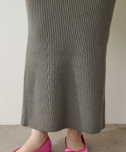 SHENERY(シーナリー)の「リブニットロングスカート(スカート・レディース・ライトグレー/ブラック/グレー・FREE)」の9枚目の写真