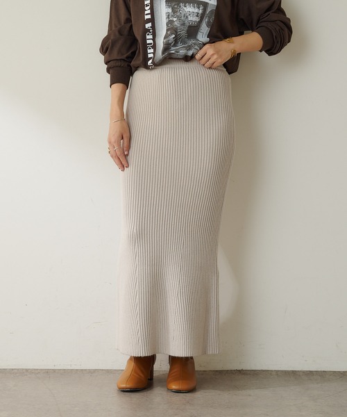 SHENERY(シーナリー)の「リブニットロングスカート(スカート・レディース・ライトグレー/ブラック/グレー・FREE)」の7枚目の写真