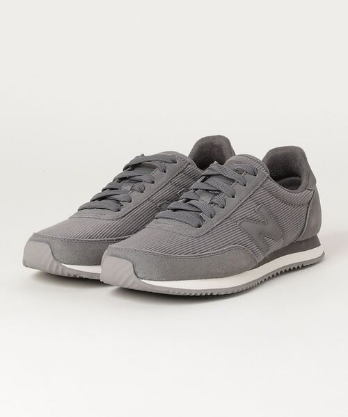 NEW BALANCE(ニューバランス)の「WL720(スニーカー・レディース・グレー/ホワイト・23.5cm/22.5cm/23.0cm/24.5cm/25.0cm/24.0cm/25.5cm)」の1枚目の写真