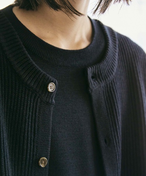 nowm（ノウム）の「【nowm】ROUND NECK LOOSE KNIT CARDIGAN / ラウンドネック ルーズ ニットカーディガン（カーディガン/ボレロ・メンズ・ダークブラウン/ダークネイビー・M/L）」の6枚目の写真