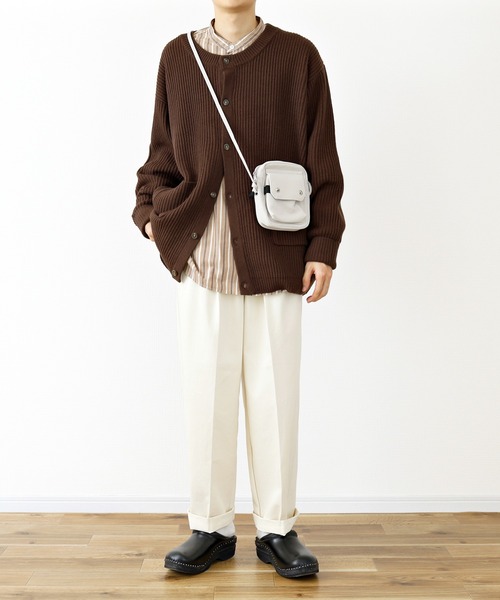nowm（ノウム）の「【nowm】ROUND NECK LOOSE KNIT CARDIGAN / ラウンドネック ルーズ ニットカーディガン（カーディガン/ボレロ・メンズ・ダークブラウン/ダークネイビー・M/L）」の14枚目の写真