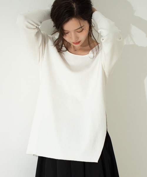 SAISON DE PAPILLON（セゾンドパピヨン）の「ディープスリットアシンメトリーネックニットプルオーバー（ニット/セーター・レディース・ベージュ/ブラック/ホワイト・L/M）」の18枚目の写真