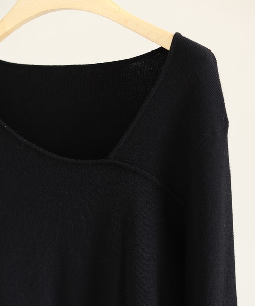 SAISON DE PAPILLON（セゾンドパピヨン）の「ディープスリットアシンメトリーネックニットプルオーバー（ニット/セーター・レディース・ベージュ/ブラック/ホワイト・L/M）」の21枚目の写真