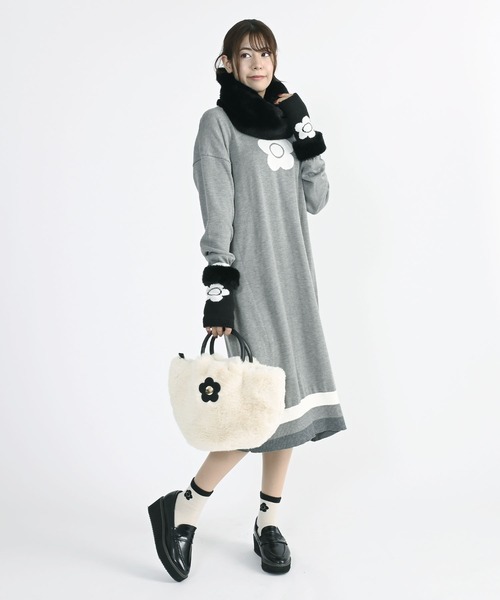 MARY QUANT（マリークワント）の「ファーカシメデイジー トート 