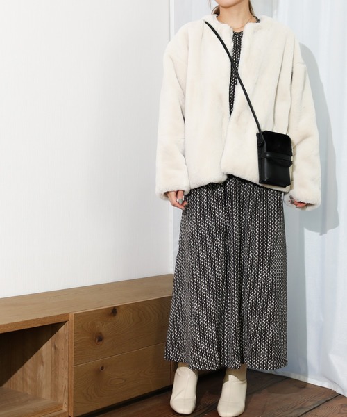 Per sist ence（パーシエンス）の「Per sist ence/パーシエンス　お財布機能付き PU×フェイクファー コンビネーションバッグ（ショルダーバッグ・レディース・ブラック/グレイッシュベージュ/イエロー・FREE）」の10枚目の写真